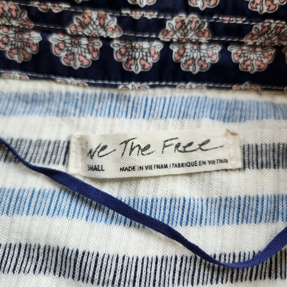 We the Free People The Stripe is Right Top Sz S - Picture 5 of 6